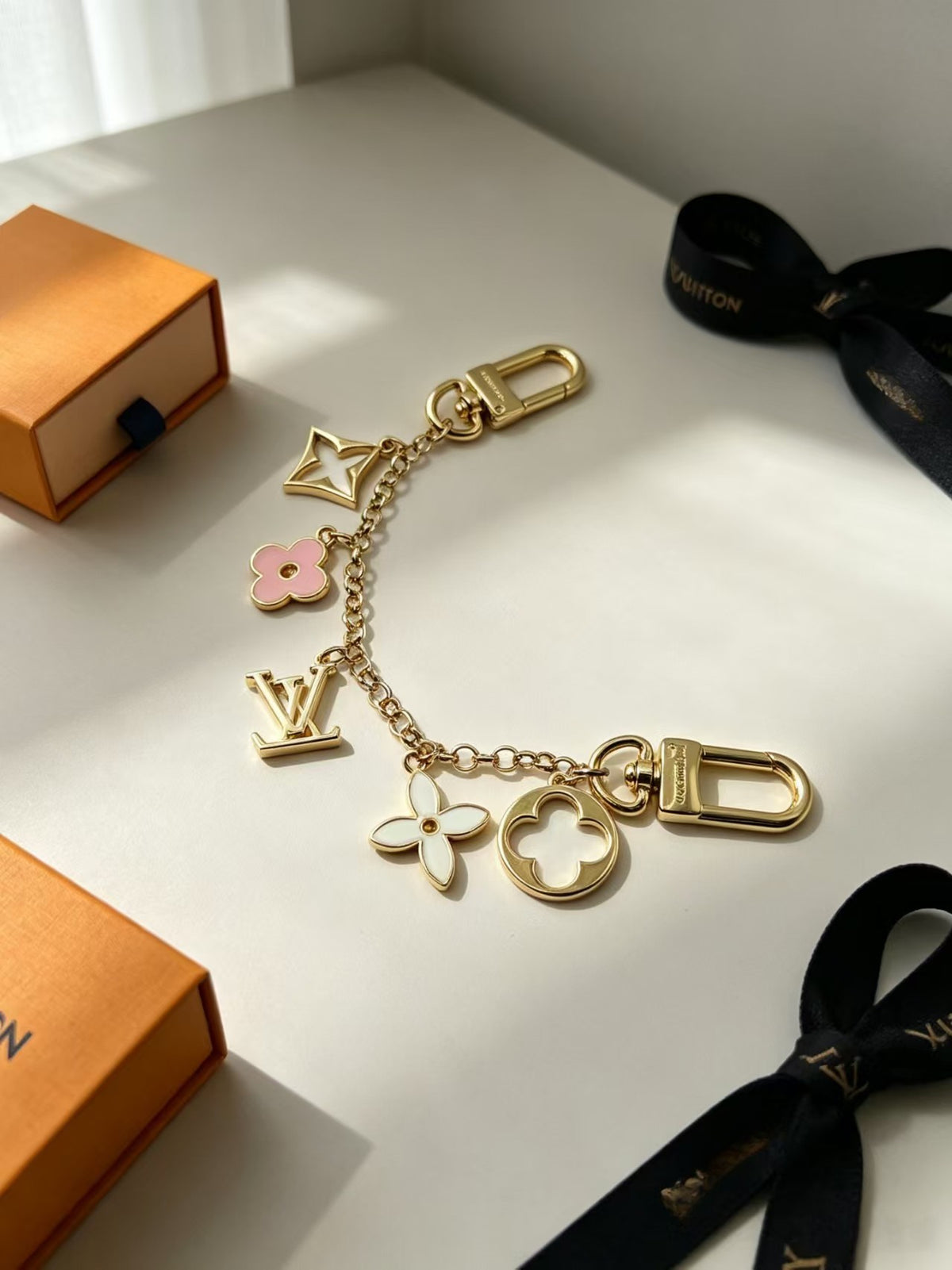 Charm Chain Fleur De Monogram