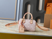 Monogram Emble Rose Ruban