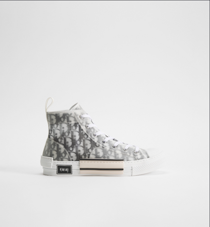 B23 League Sneaker