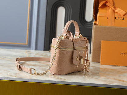Vanity Chain Pouch