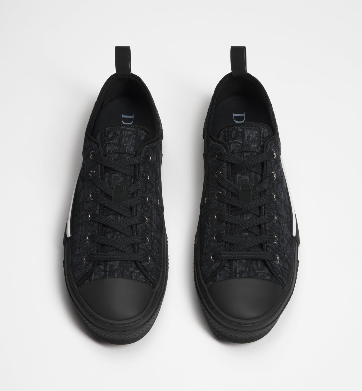 B23 League Sneaker